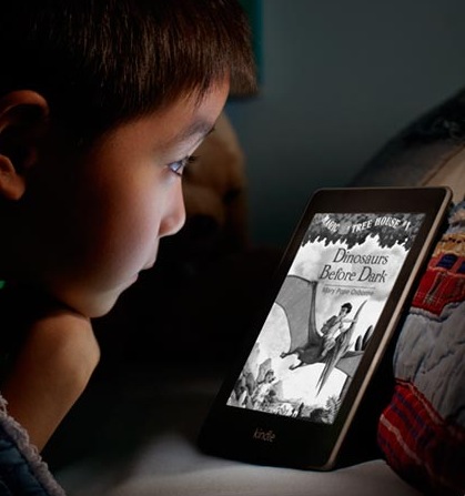 Amazon-Kindle-Paperwhite-E-book-Reader-night