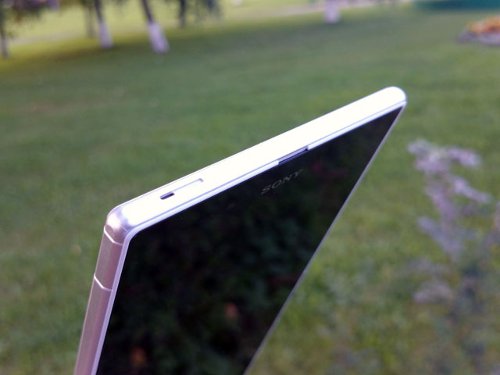  Sony XPERIA Z Ultra