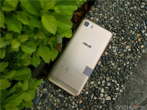 : ASUS Zenfone Pegasus 3S     Android 7.0  