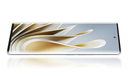 :  Nubia Z50   Snapdragon 8 Gen 2