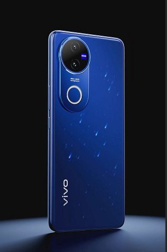 : Vivo V50   