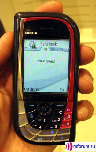 Nokia 7610.