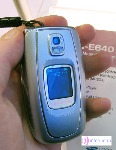 CeBIT-2005: Samsung 
