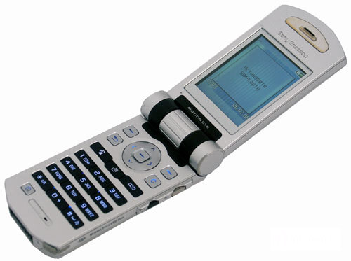    Sony Ericsson Z800