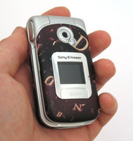    Sony Ericsson Z530i,  " "