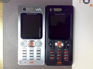 Sony Ericsson AI W880