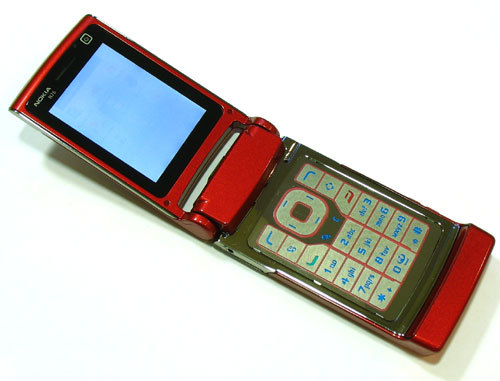  Nokia N76:  